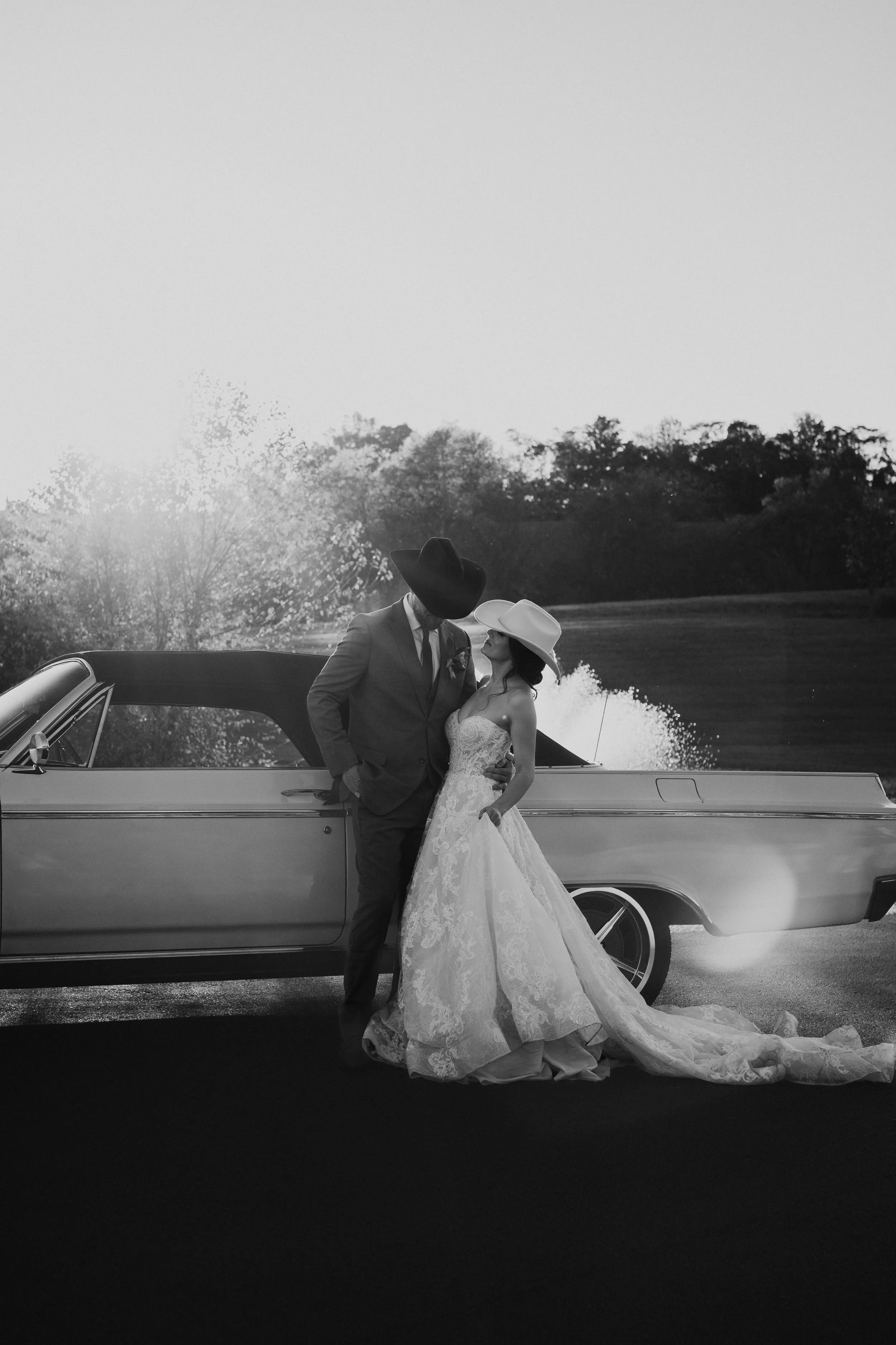 Alabama wedding photographer capturing western bride and groom