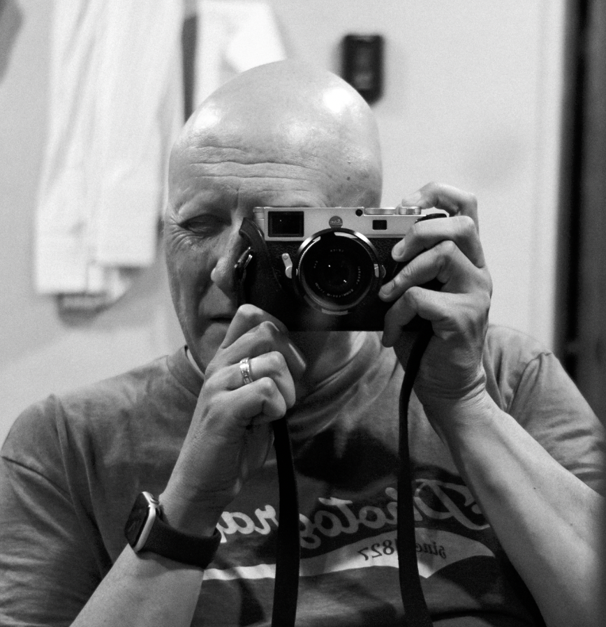 How to Pack Your Camera Bag for a Travel Photography Trip