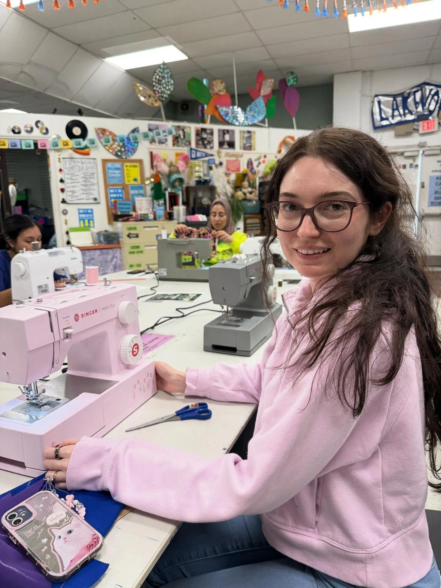 Such a successful class this past weekend! More seed SEWers! ❤️✨ this call went greattt!  A lot of first timers and they did amazing! 

Want to sign up for the next Intro to machine sewing ?? Perfect! OCTOBER 11th at the Scrap Exchange from 11am-1pm 