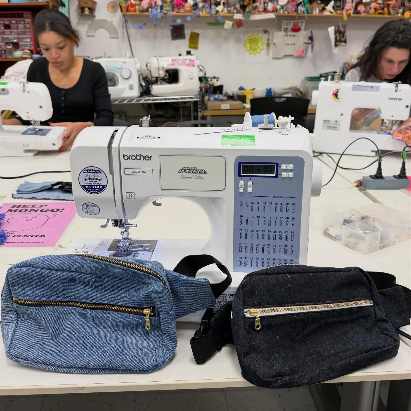 Recap from Mrs. Lydia&rsquo;s @bowgamebowties Jeans to bag class!! They turned out so cute! 

THIS FRIDAY!! We will be hosting a Christmas gifts workshop! You don&rsquo;t want to miss this! Sign up link in bio!