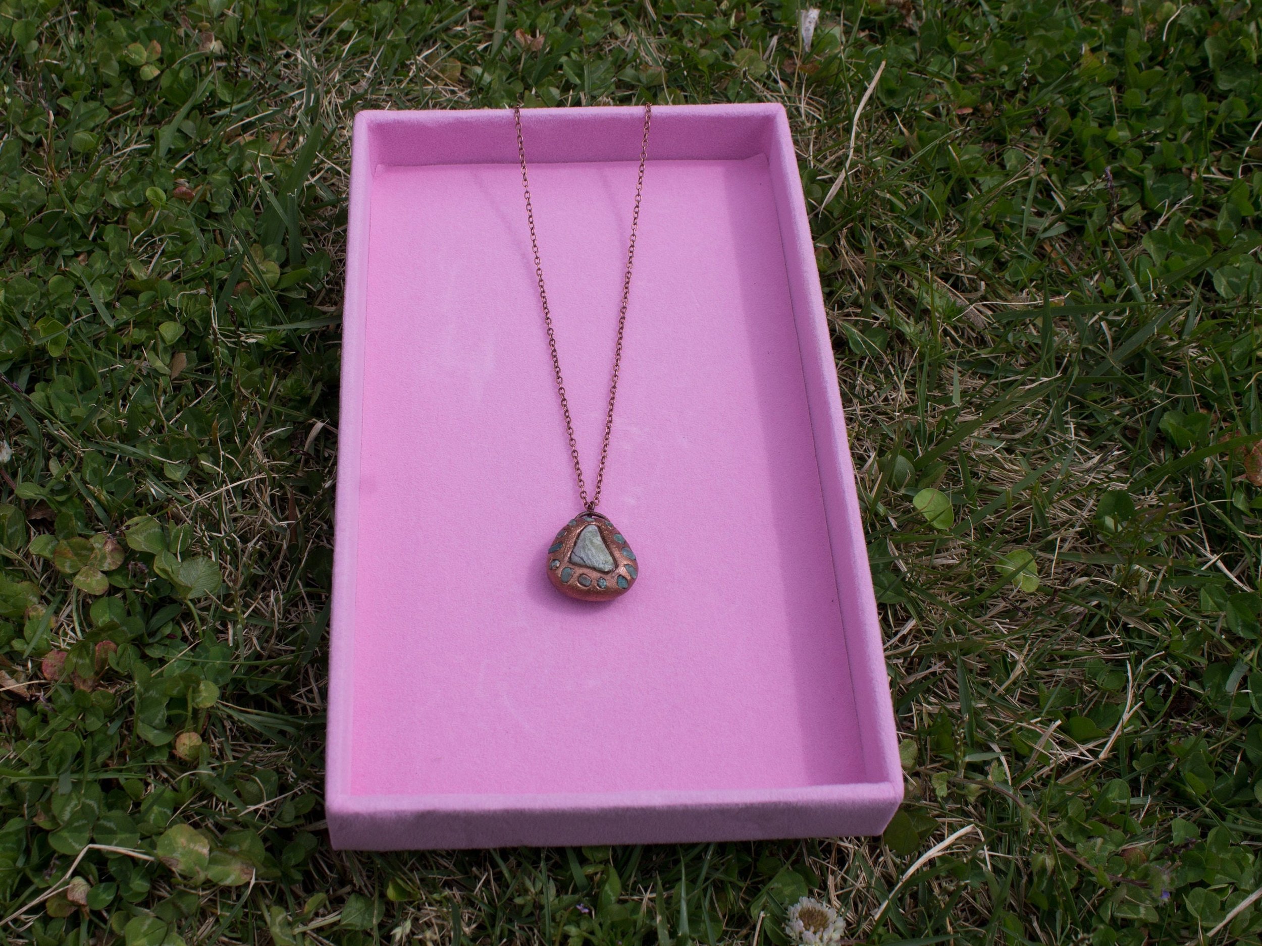 https://i.etsystatic.com/9622457/r/il/d0c485/5901631720/il_fullxfull.5901631720_d6qh.jpg