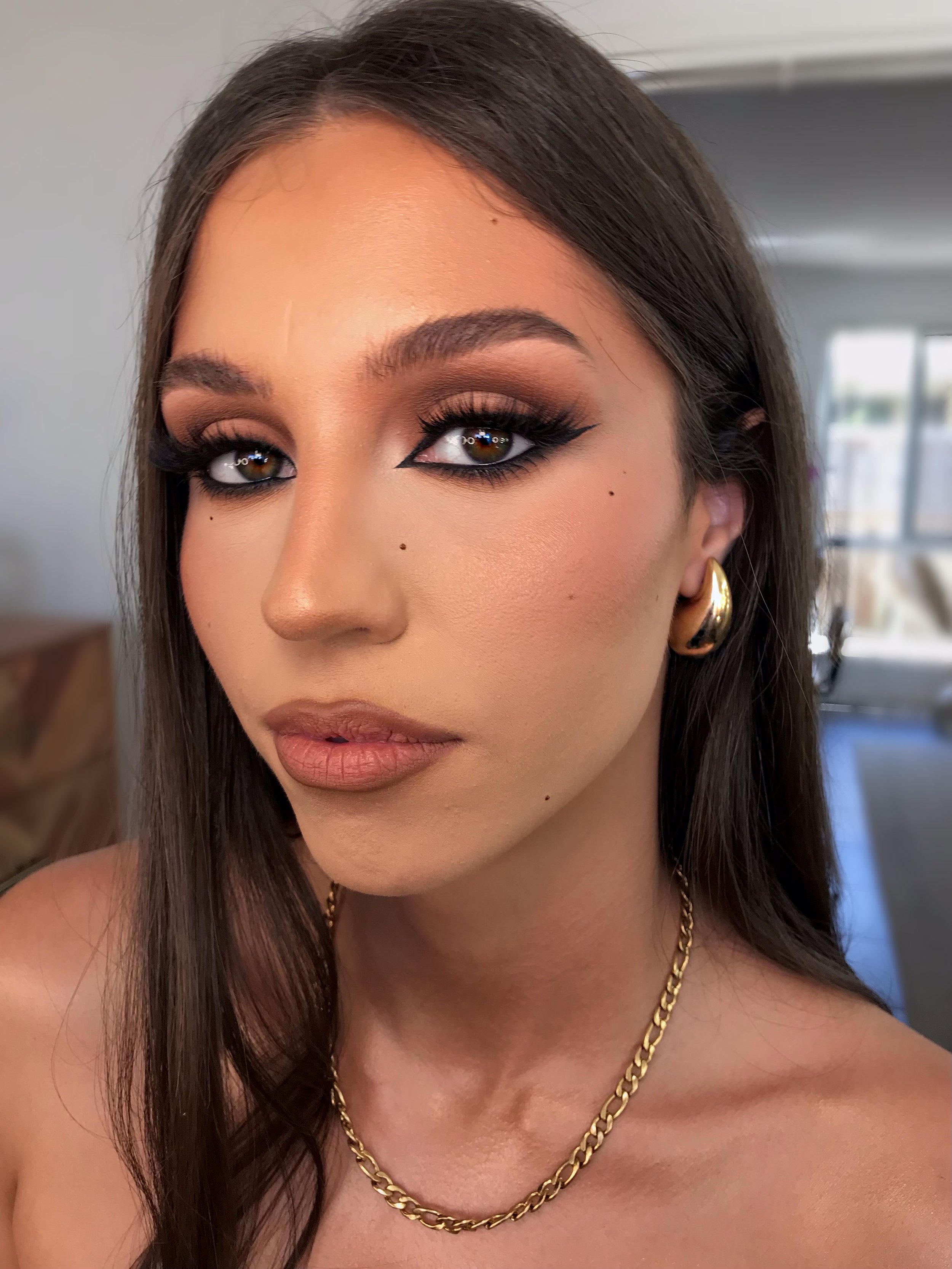 Facetune_26-02-2024-18-59-45.jpeg
