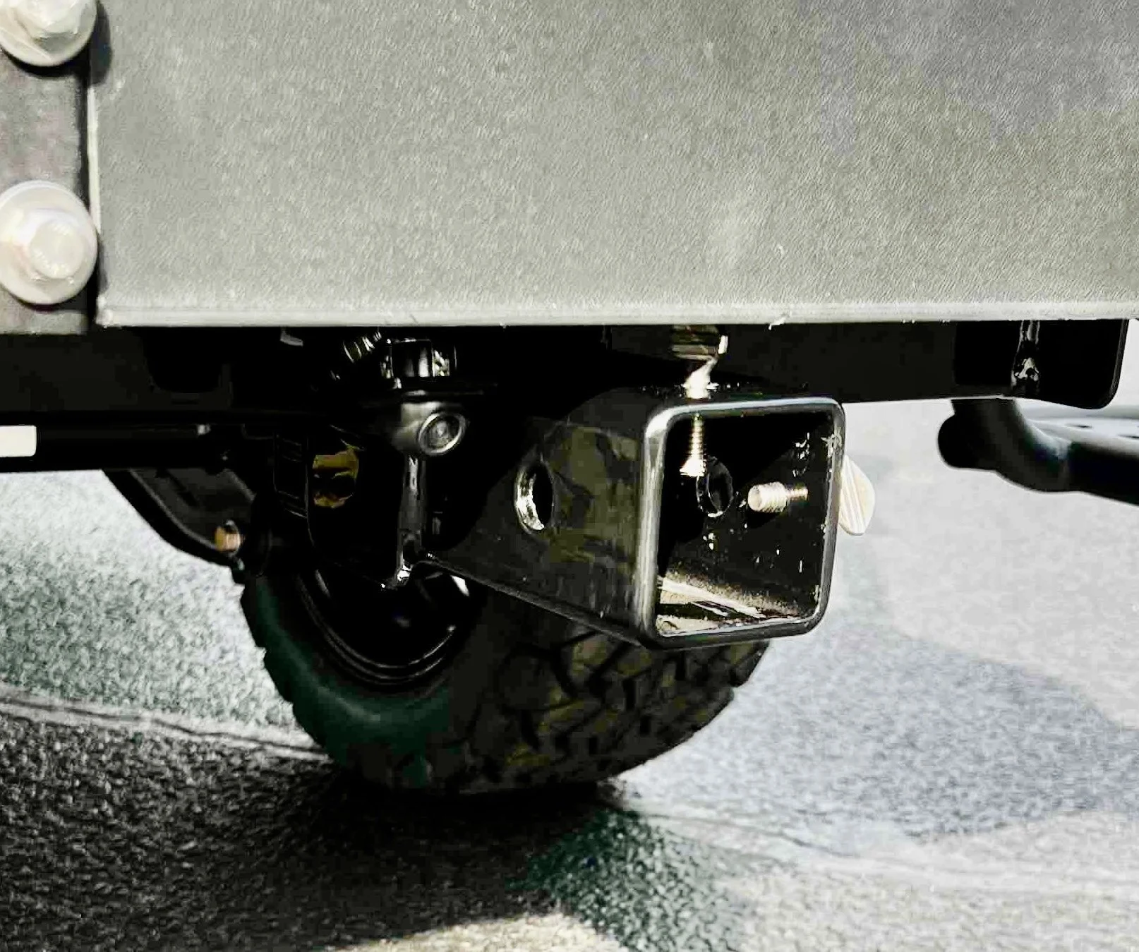 Sivo Hitch
