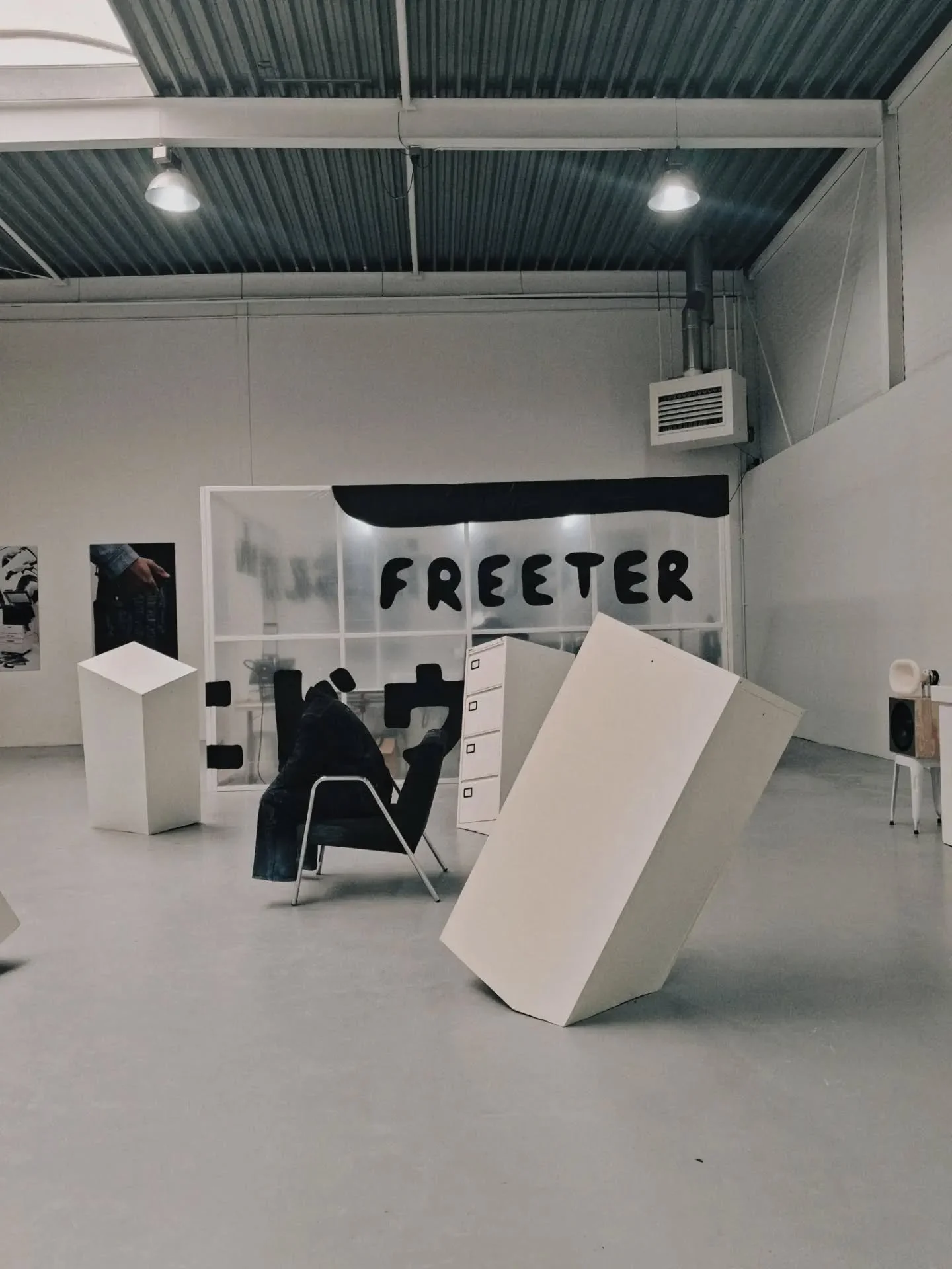 Inspireren doet ambi&euml;ren. Ik ben zo trots en blij dat ik bij de workshop van m'n brothers bij @freeter.studio mocht zijn.

Het bevestigd maar weer dat er zo veel pareltjes zijn die ik maar al te graag mee neem naar onze gemeenten. Ik ga vol insp