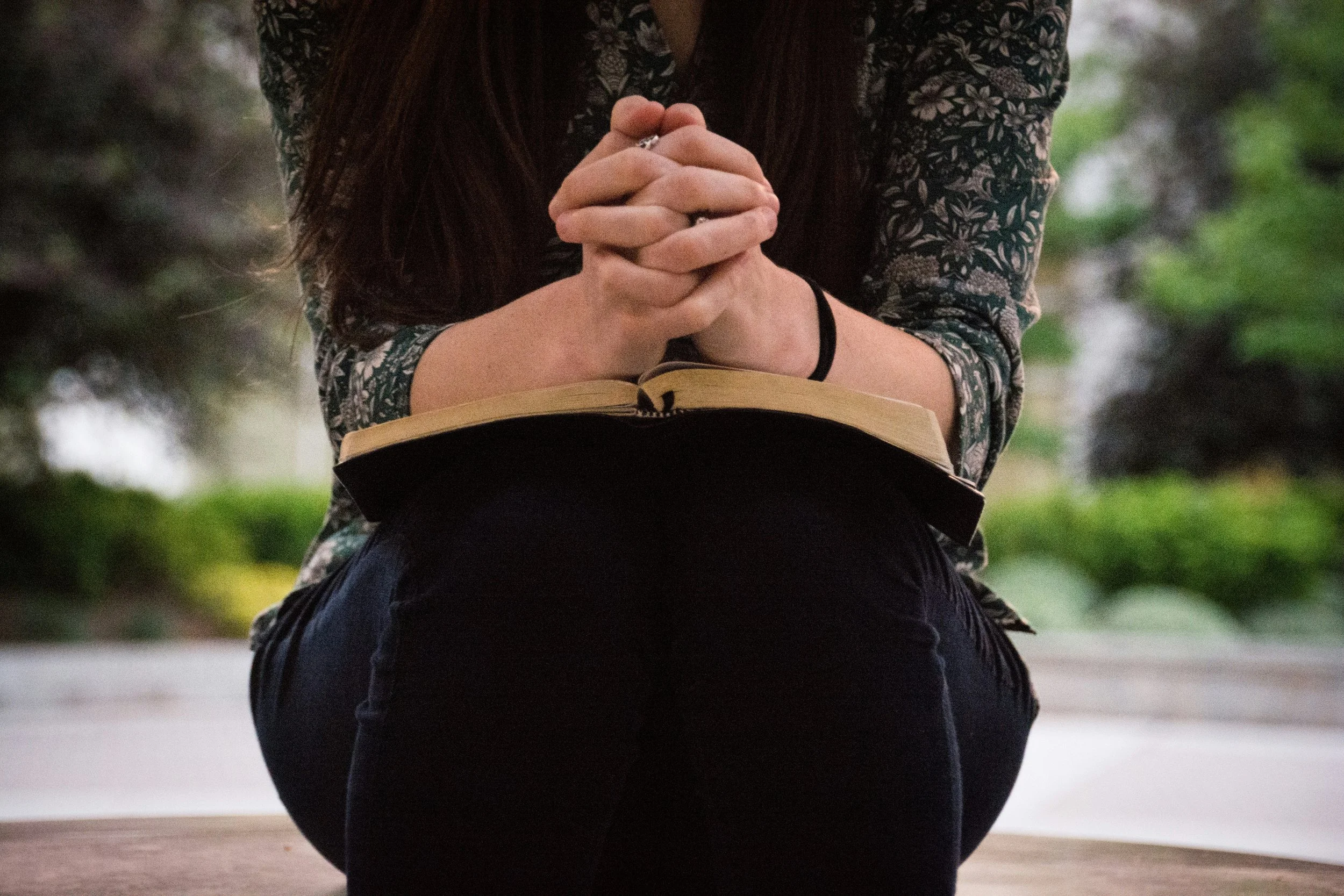 When Prayer Feels Like Silence: Navigating the Weight of Feeling Spiritually Stuck