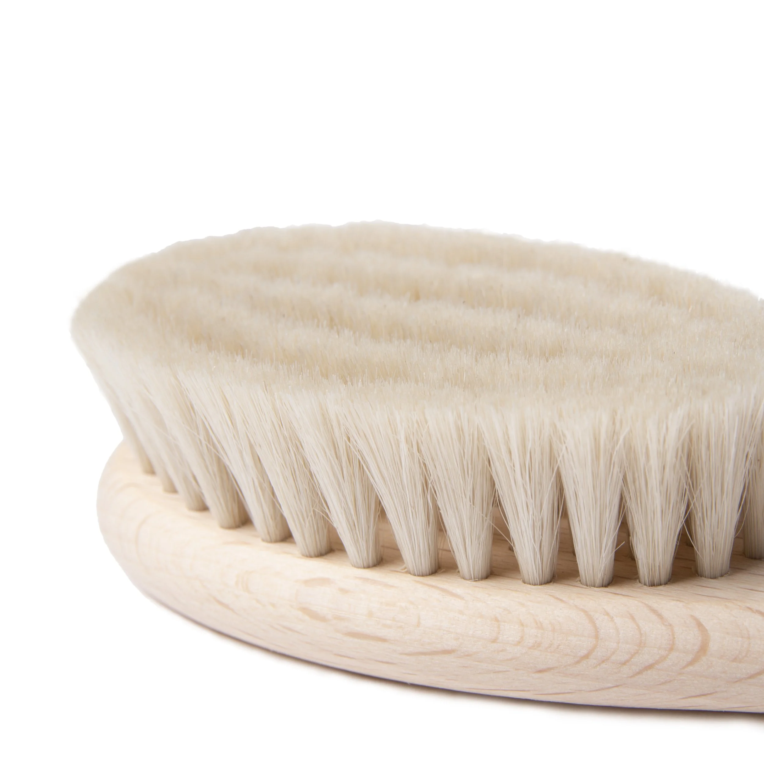 Extra-soft-natural-baby-brush-nobodinoz-3-2000000107998.jpg