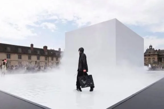 Givenchy+decors+7.png