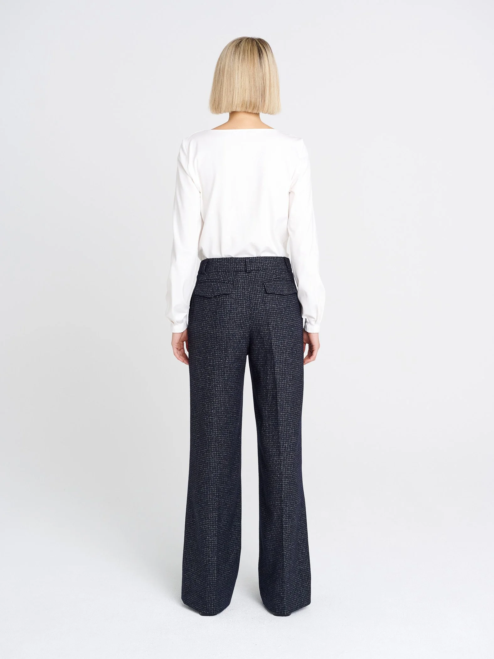 Lässig, elegante Hose mit weitem Bein, Taschen und Bündchen mit Gürtelschlaufen in blau karriert