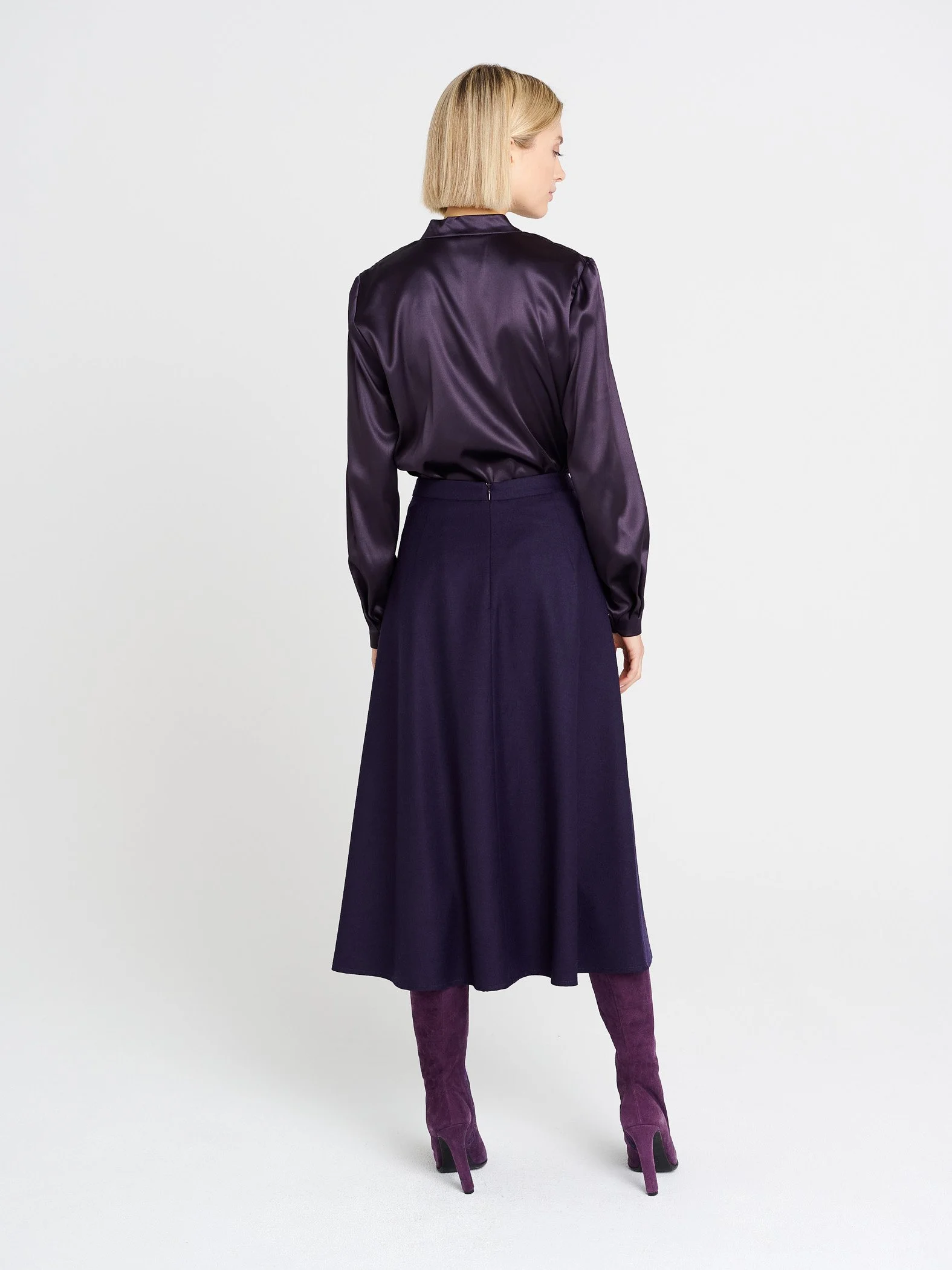 Fließende Langarm-Bluse im Tunika-Stil mit V-Ausschnitt in dunkellila