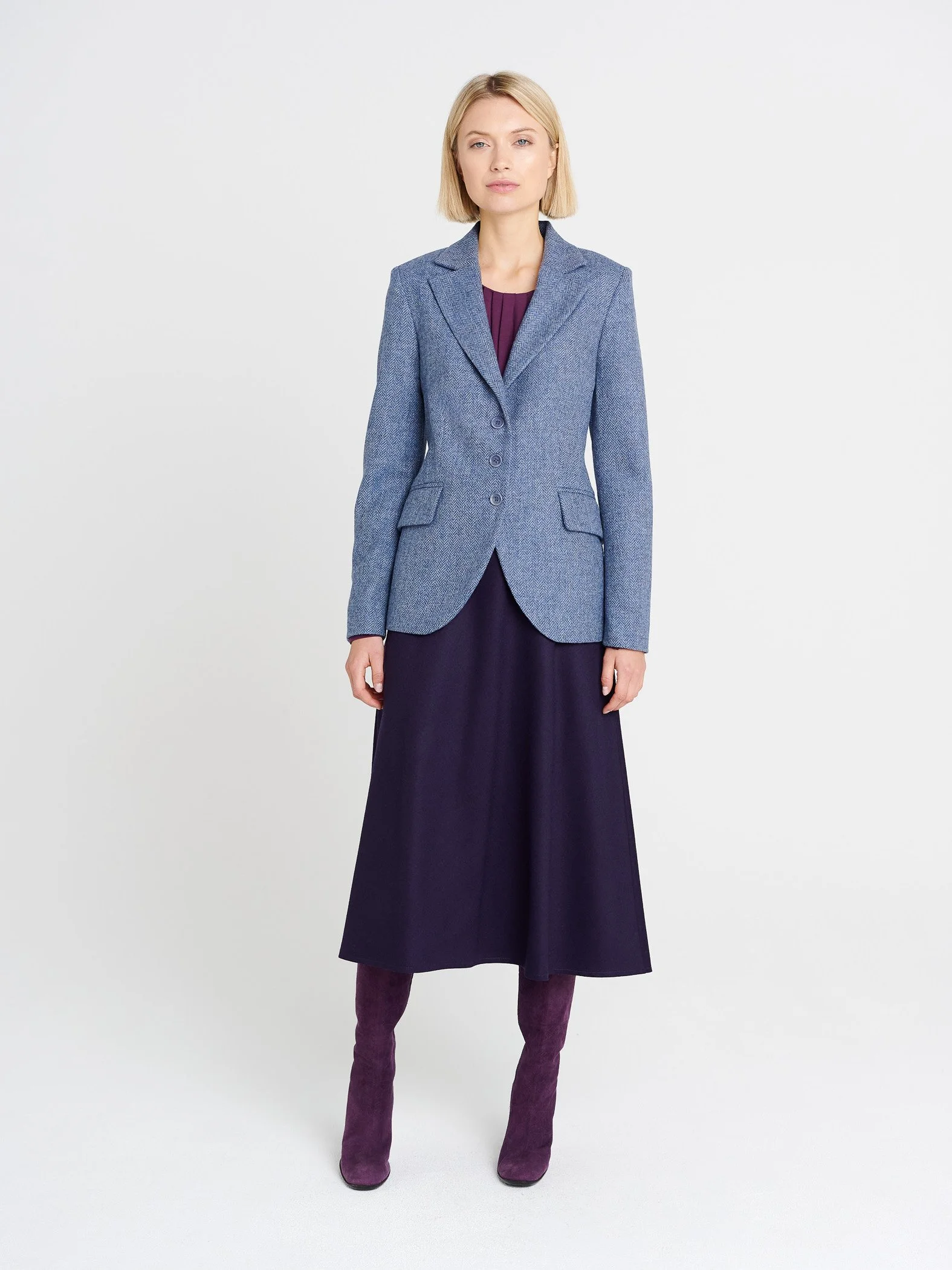 Taillierter Blazer aus blau/ grauem Tweet mit Reverskragen und runder Form vorne