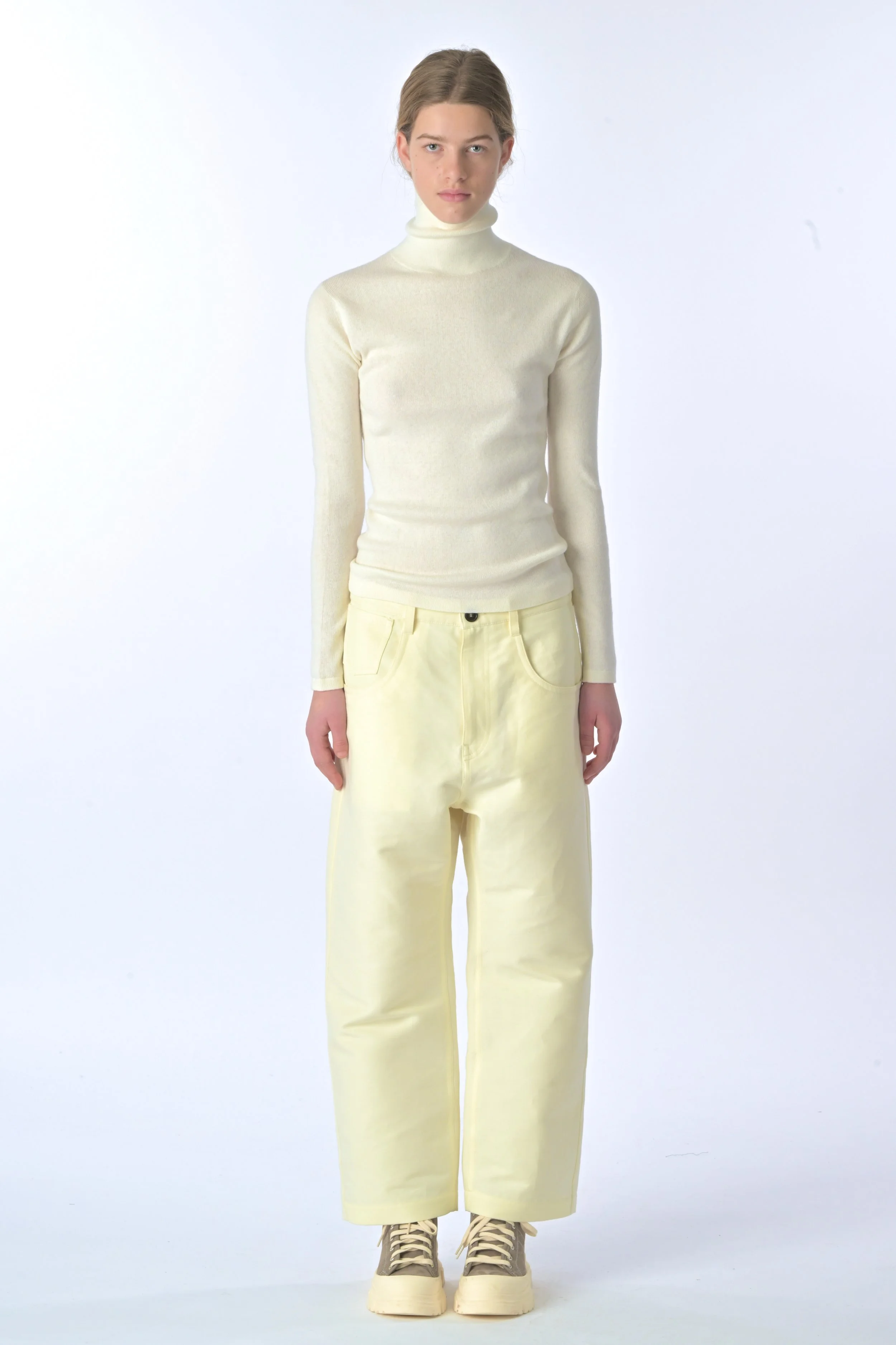 9. MALIKA-YCOCA-OFF WHITE PHILL-CHES-STAR FAIRWAY-LENU-ARGILLA.jpeg