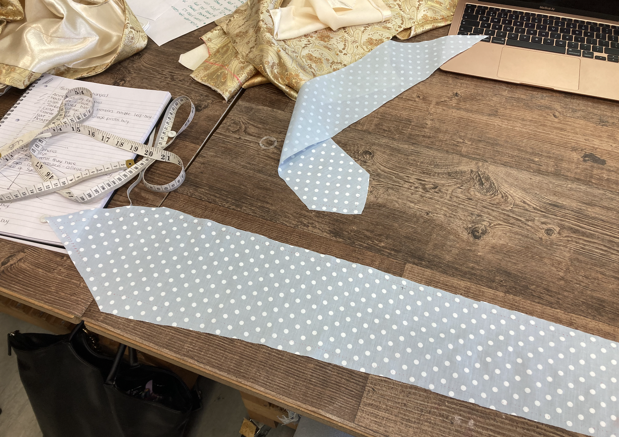 Making a makett of the tie