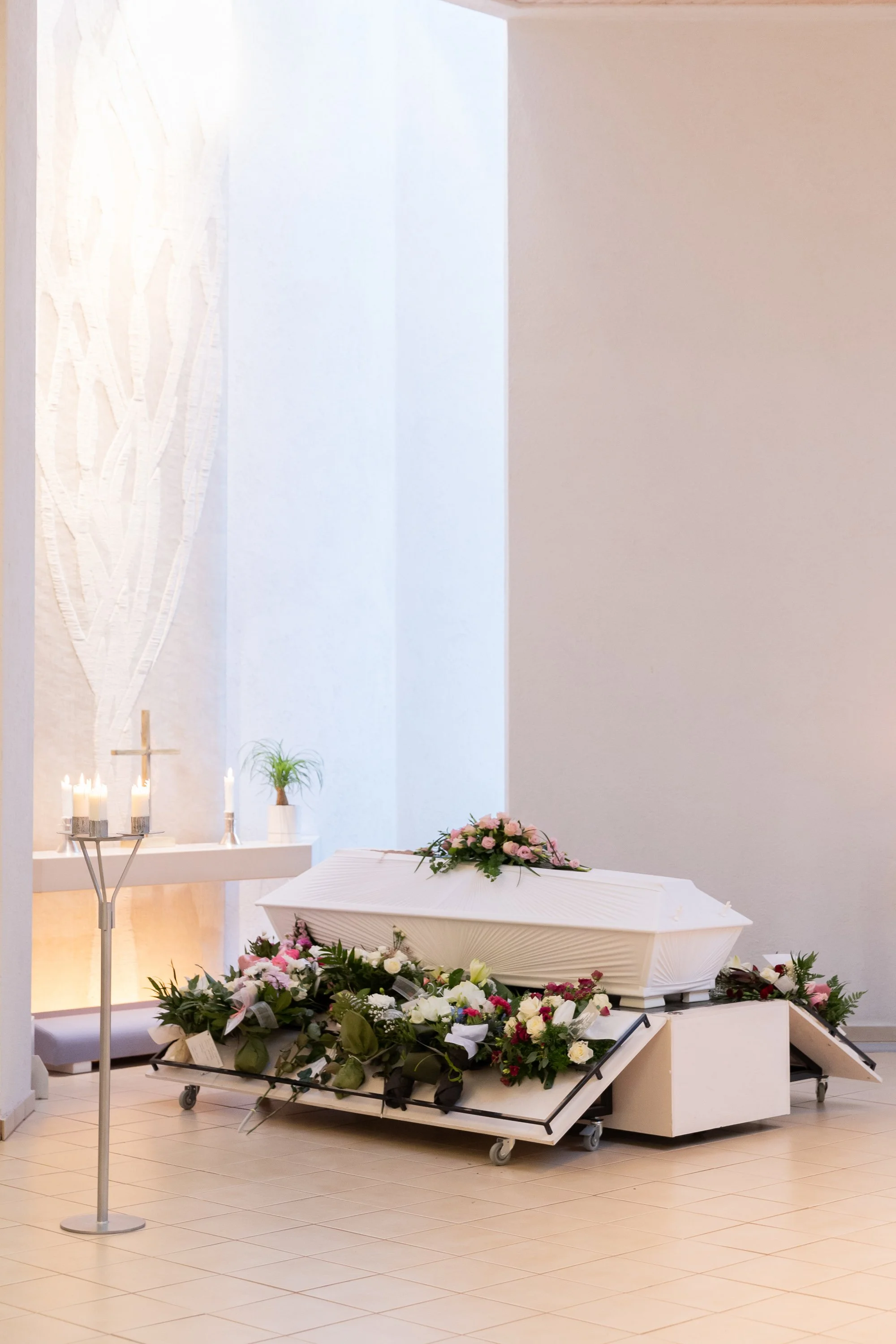 hautajaiskuvaus, valokuvaaja hautajaisiin, hautajaiskuvaaja satakunta