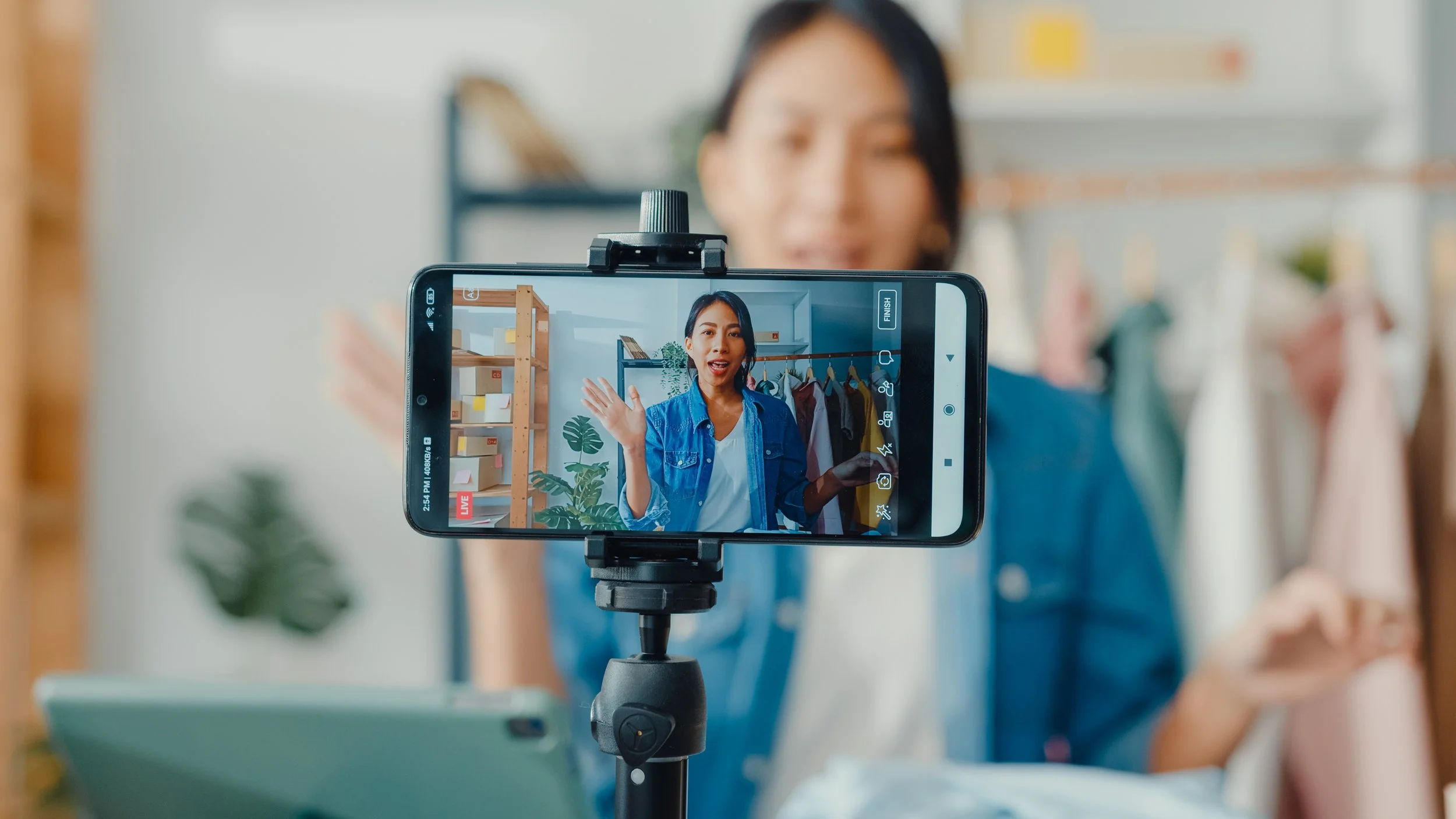 Multimedia and video become a practical business tool for small businesses