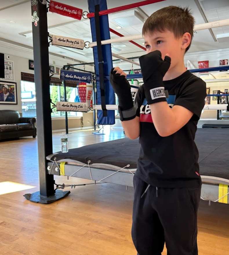 All levels, even beginners, can succeed in our boxing gym.