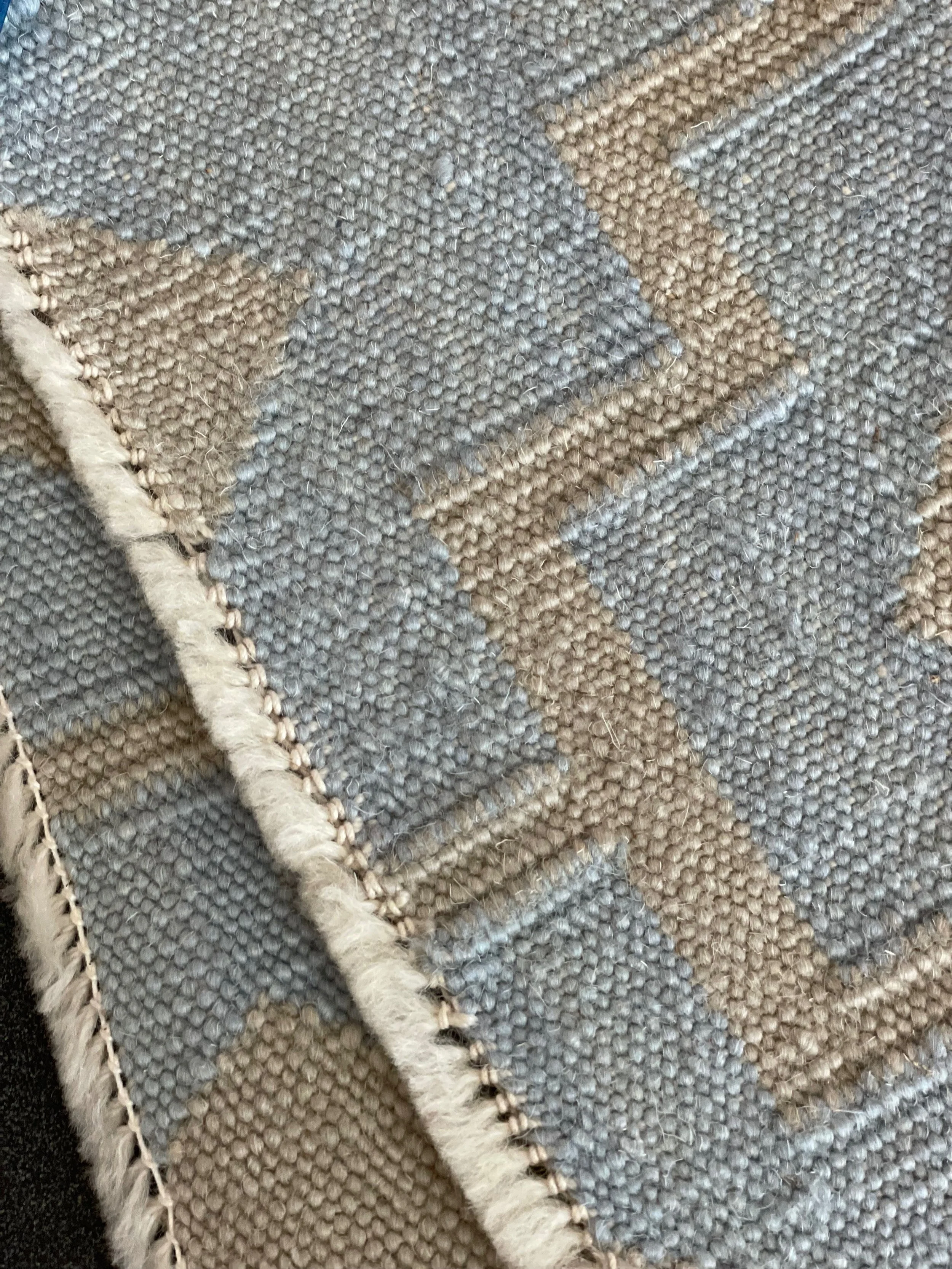 Charlotte Premium Wool Flatweave: 8x10 in Oyster Bay 
