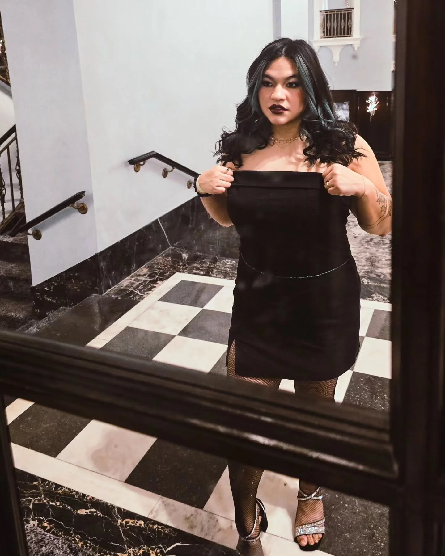 The night belongs to you 

#nye #goodbye2024 #cheers2025