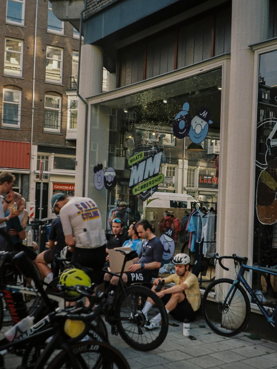 MAATS CYCLING CULTURE /// EMMA DE FRAITURE