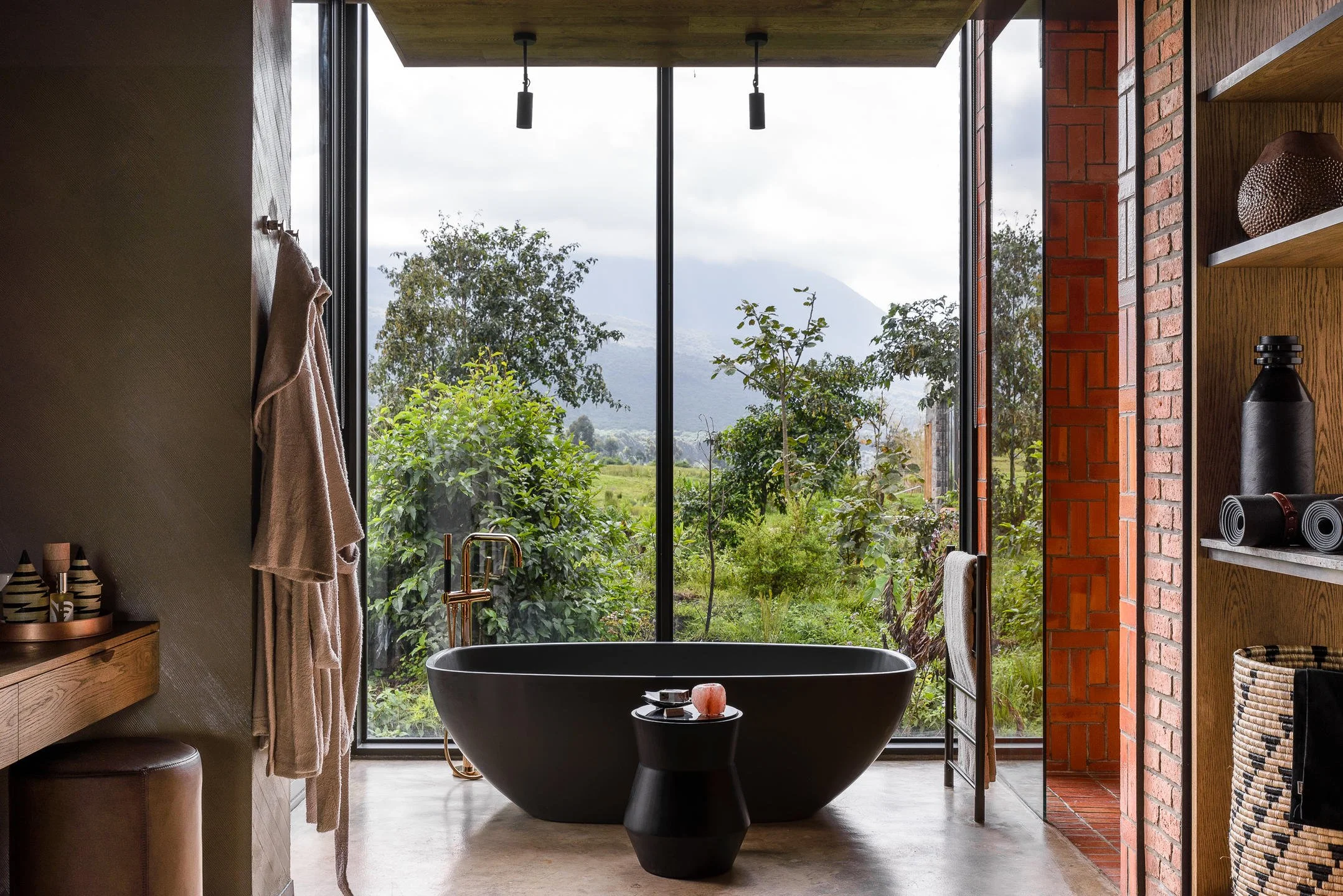 Singita Kwitonda Lodge Suite Bathroom.jpg