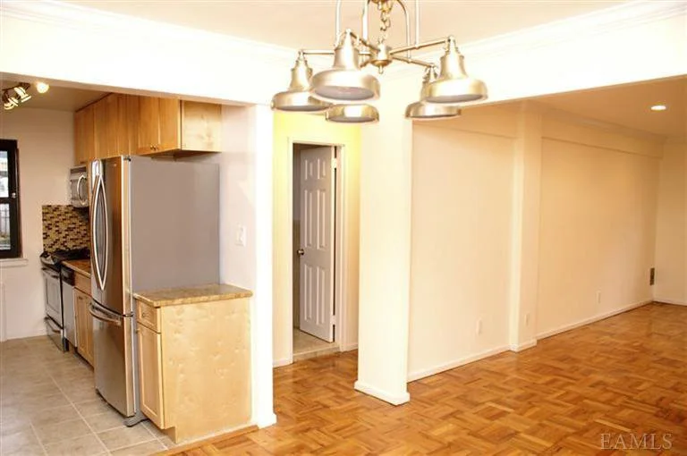 new_rochelle_4.jpg