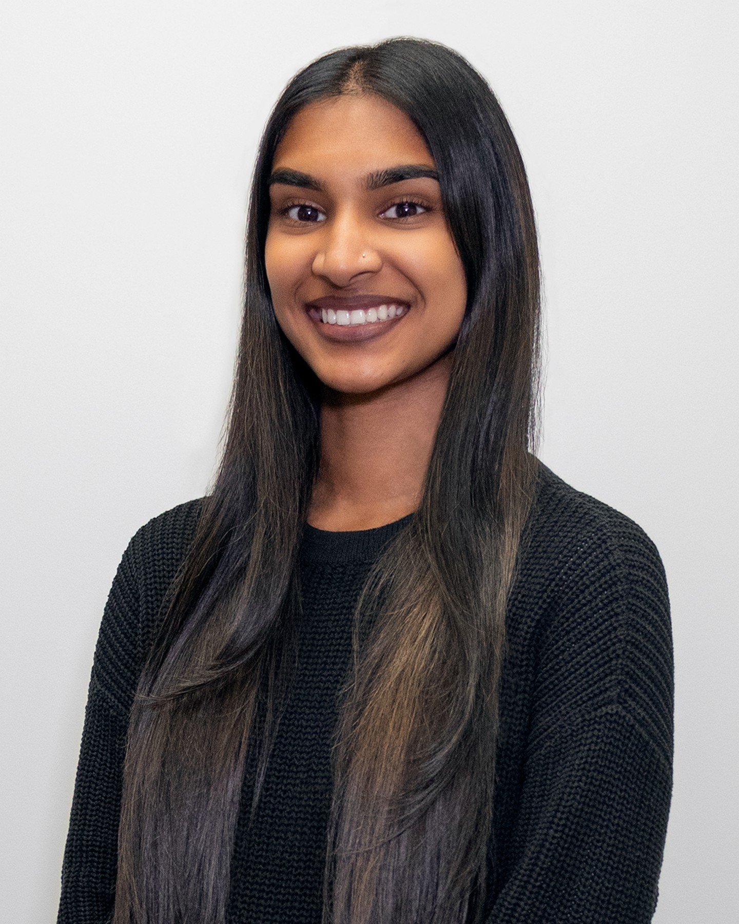 Dynamic Simple Provider - Priya Patel #1 Business Headshot.

From raw to final (Swipe to see the transformation).