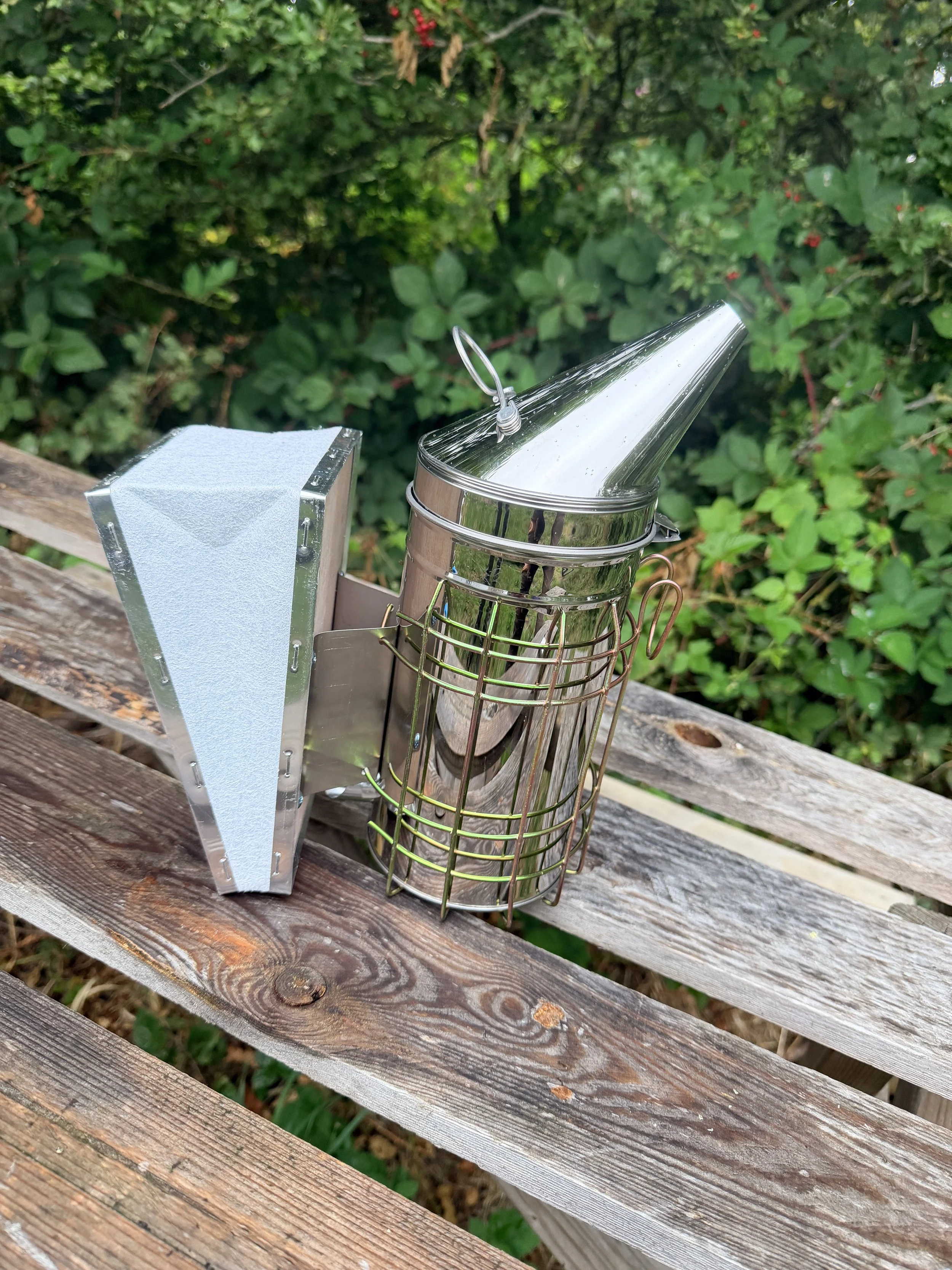 Bee Smoker MANUAL  Stainless Steel  Beekeeping Apiary