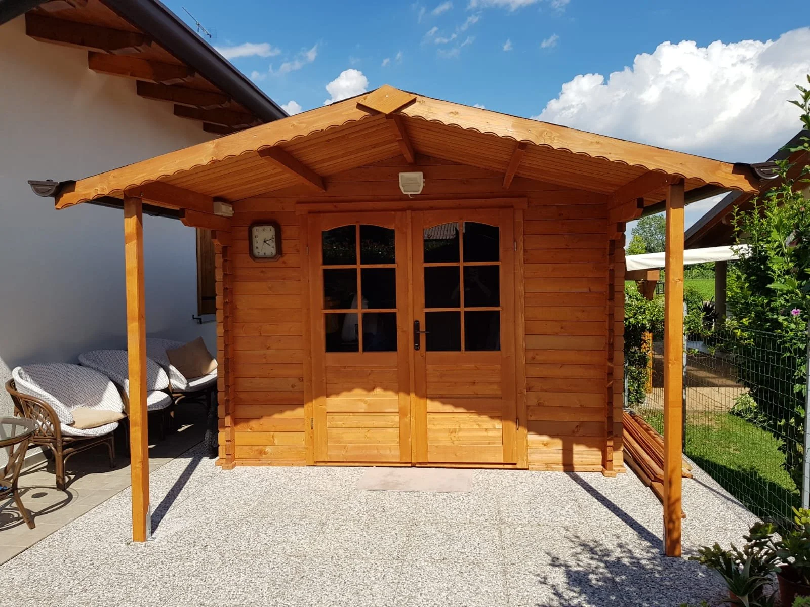 casuta cu acoperis fata 1.5m.jpg