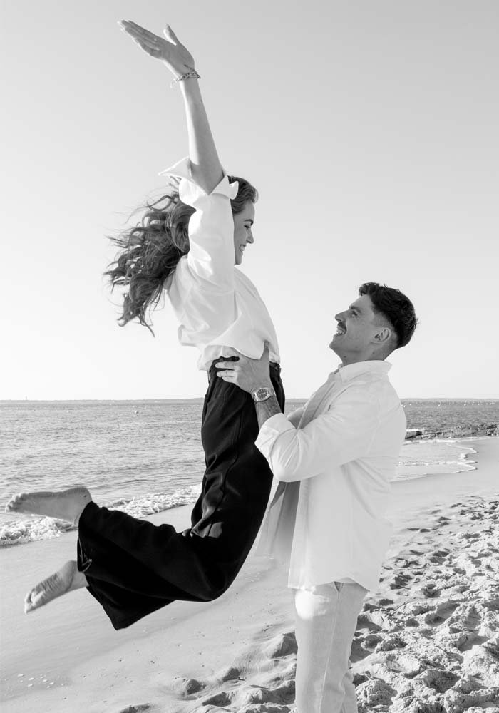 seance-couple-plage-studio-mila-photographe-arcachon.jpg