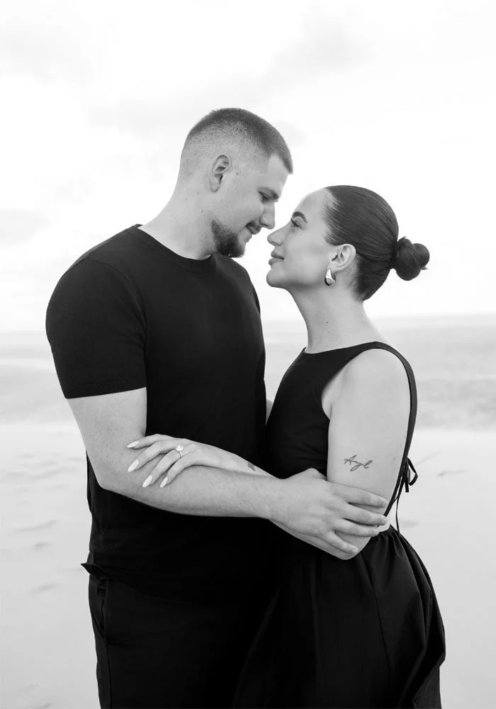 surprise-engagement-photoshoot-dune-du-pilat-arcachon-studio-mila.jpg