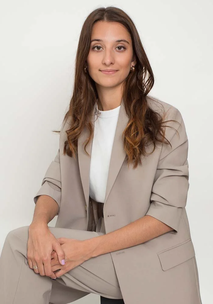 Gabrielle Gautier, Consultante