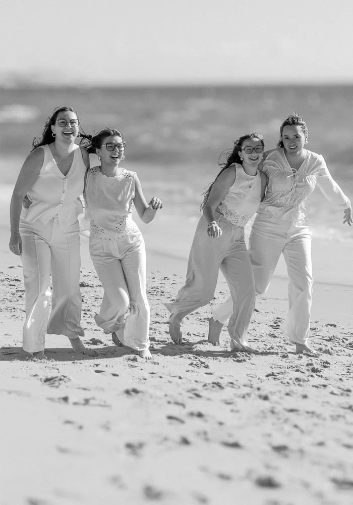 Seance-photo-weekend-de-filles-a-la-plage.jpg