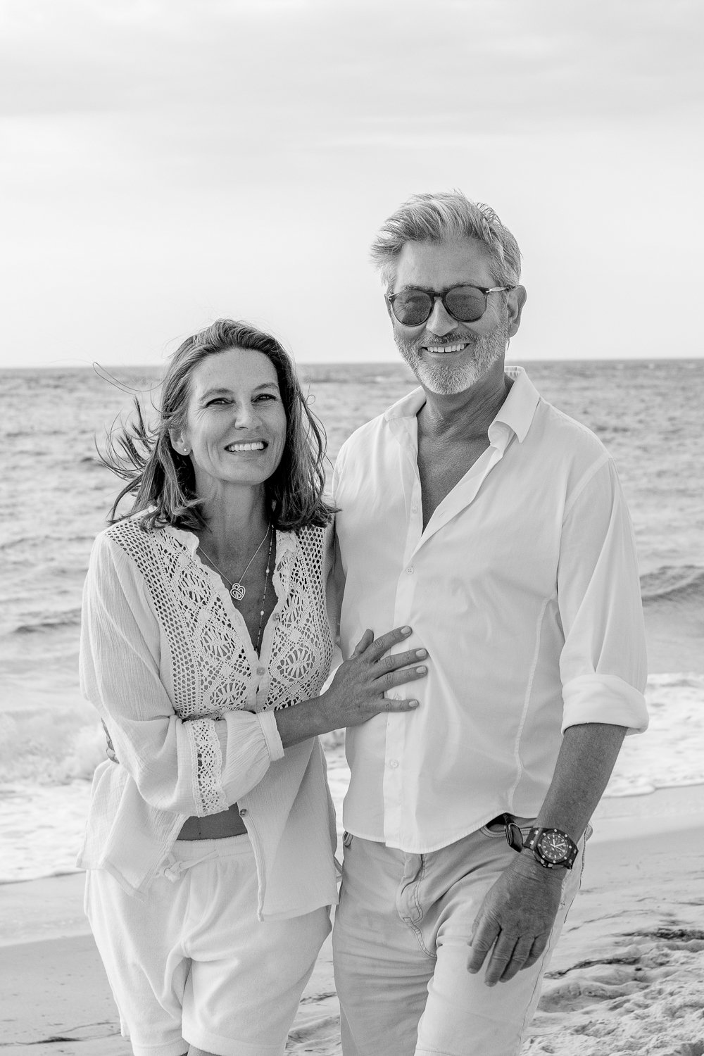 Seance-photo-couple-a-la-plage-Studio-Mila-Bassin-d-arcachon.jpg