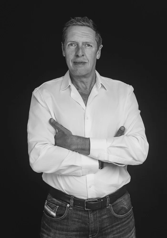 Thierry-Mallat-padel-Xperience-Marcheprime-portrait-professionnel-studio-mila.webp
