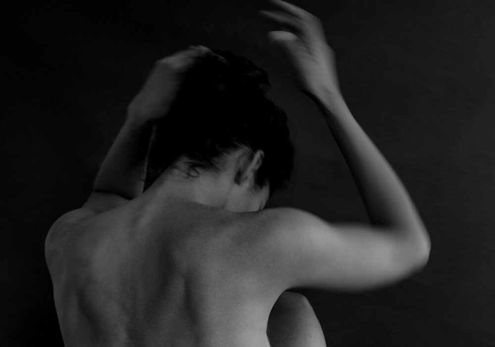studiomila-photographe-portrait-NB-séance-photo-La-Teste-de-Buch.jpeg
