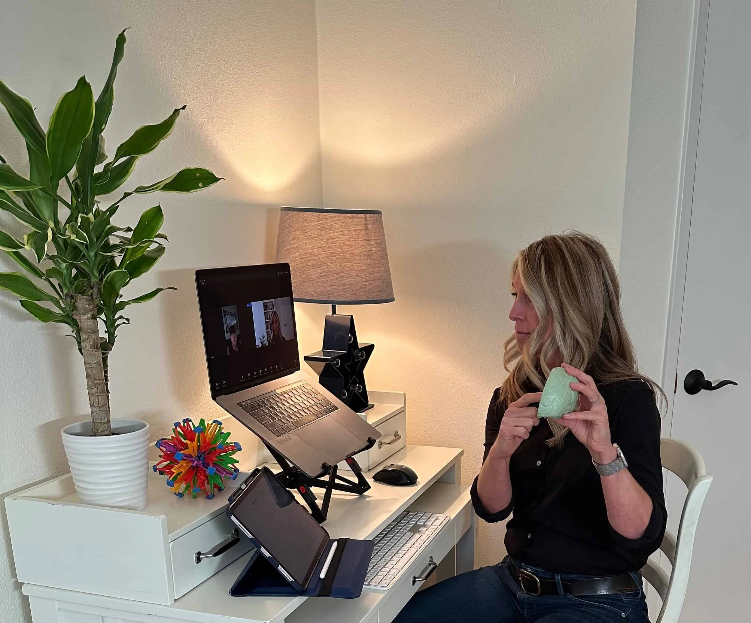 Cari Browning, RN, LCSW. Anxiety, EMDR, Teen and Couples Therapist, Walnut Creek