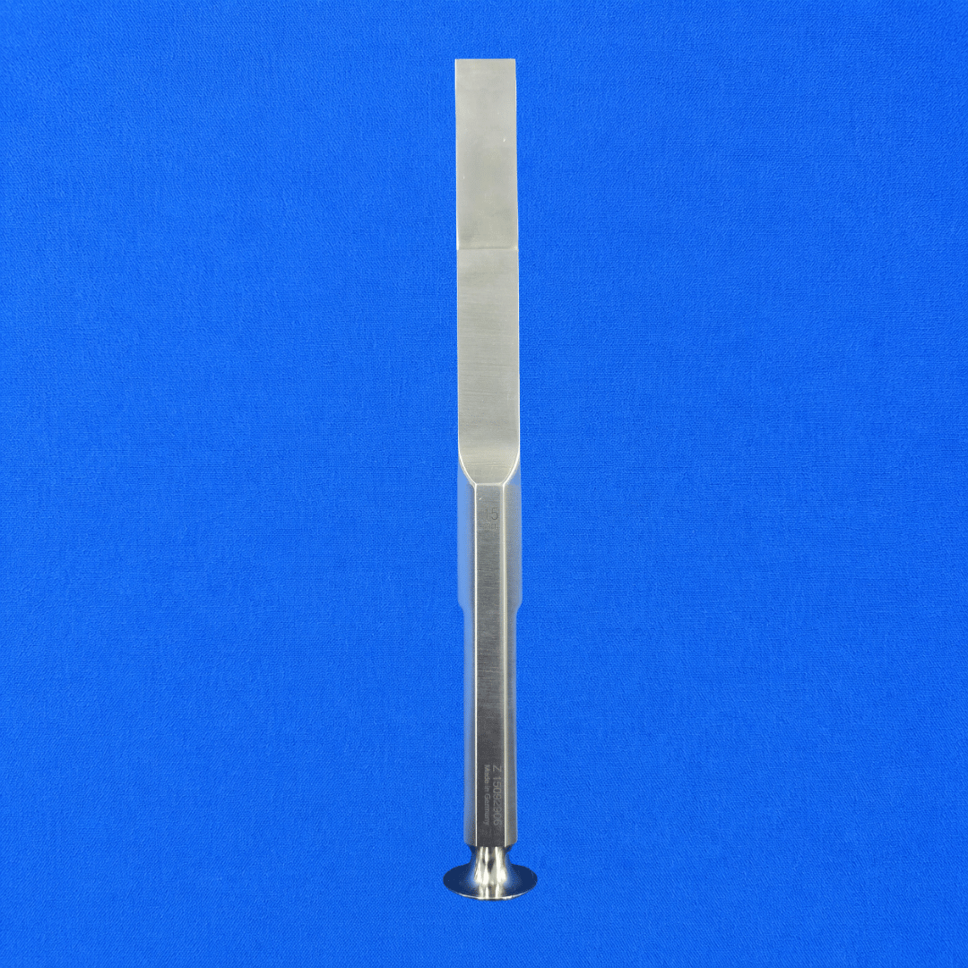 Z15092906 - Osteotome, 15mm x 200mm  - 395 USD.png
