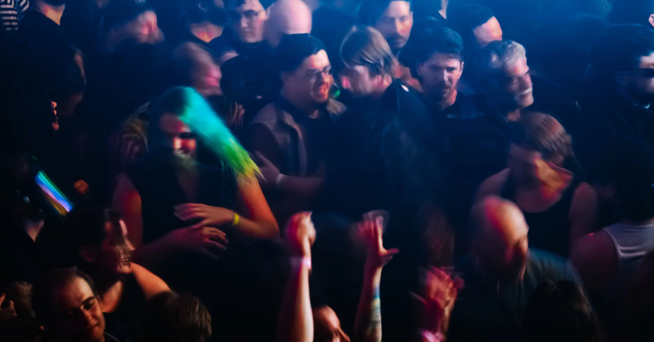@mediabytb_Health&CarpenterBrut 5.jpg