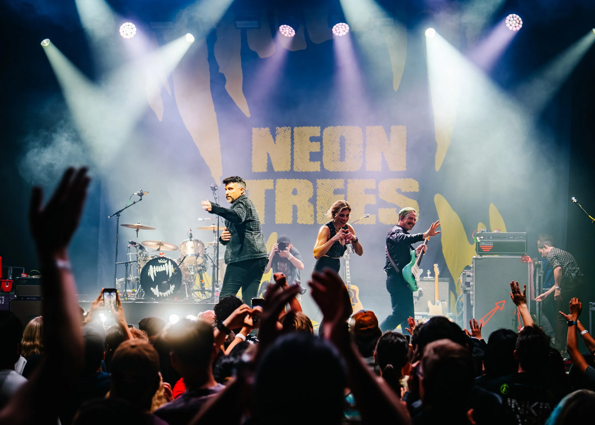 @mediabytb_NeonTrees-01.jpg