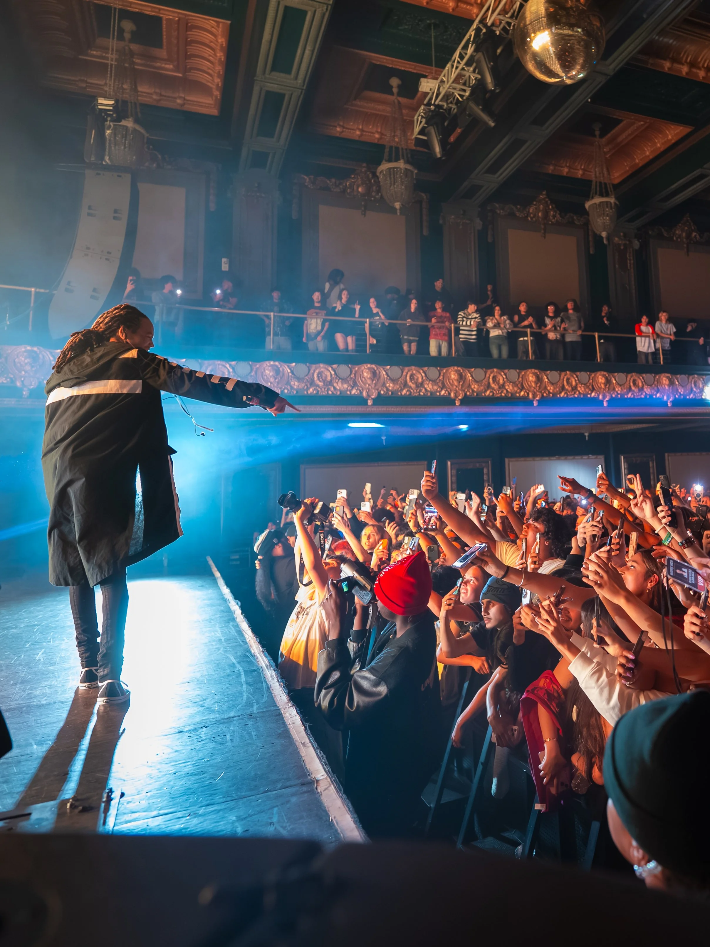 @mediabytb_Che_FansCrowdVenue 7.jpg