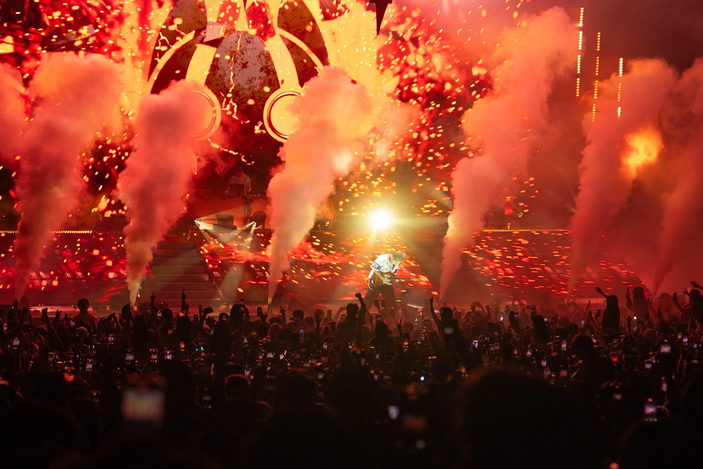 @mediabytb_StayInBloom_Night2_DabTheSky 4.jpg