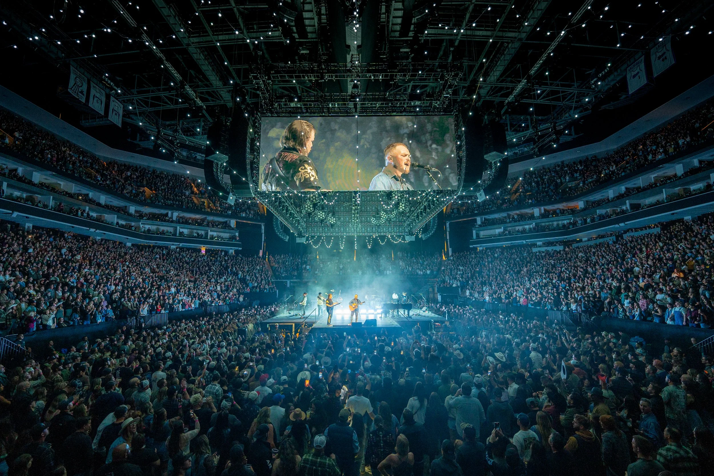 @mediabytb_ZachBryan_Golden1_Night2_Crowd 3.jpg