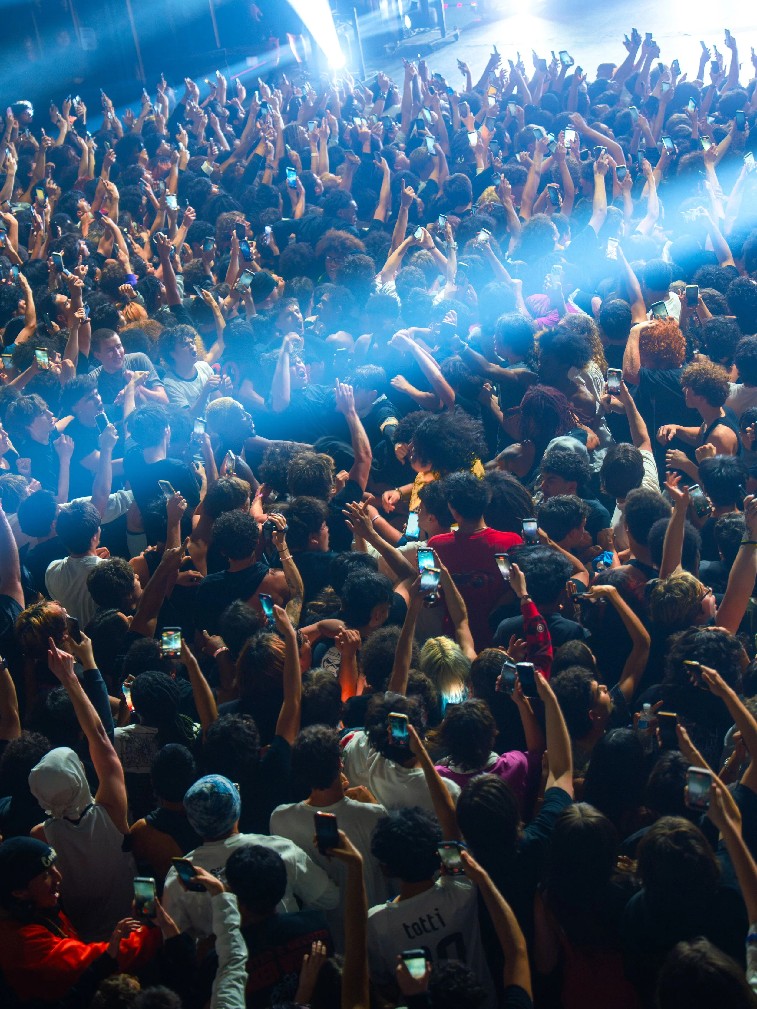 @mediabytb_Che_FansCrowdVenue 2.jpg