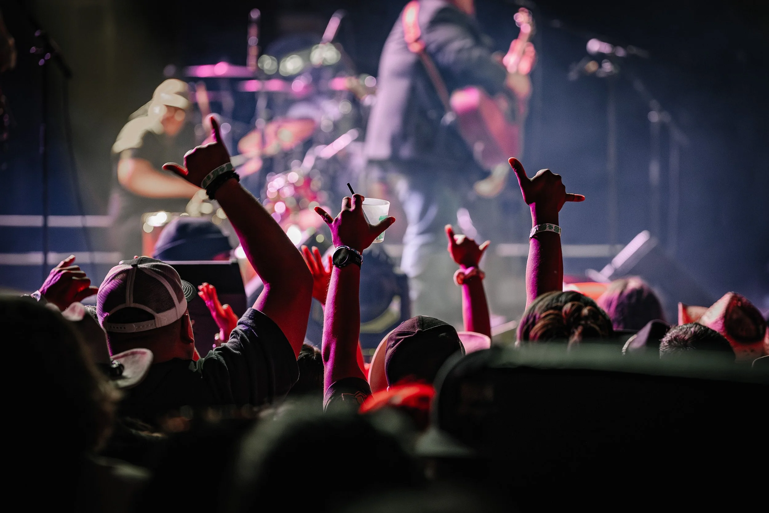 @mediabytb_Maoli_FansCrowdVenue 16.jpg