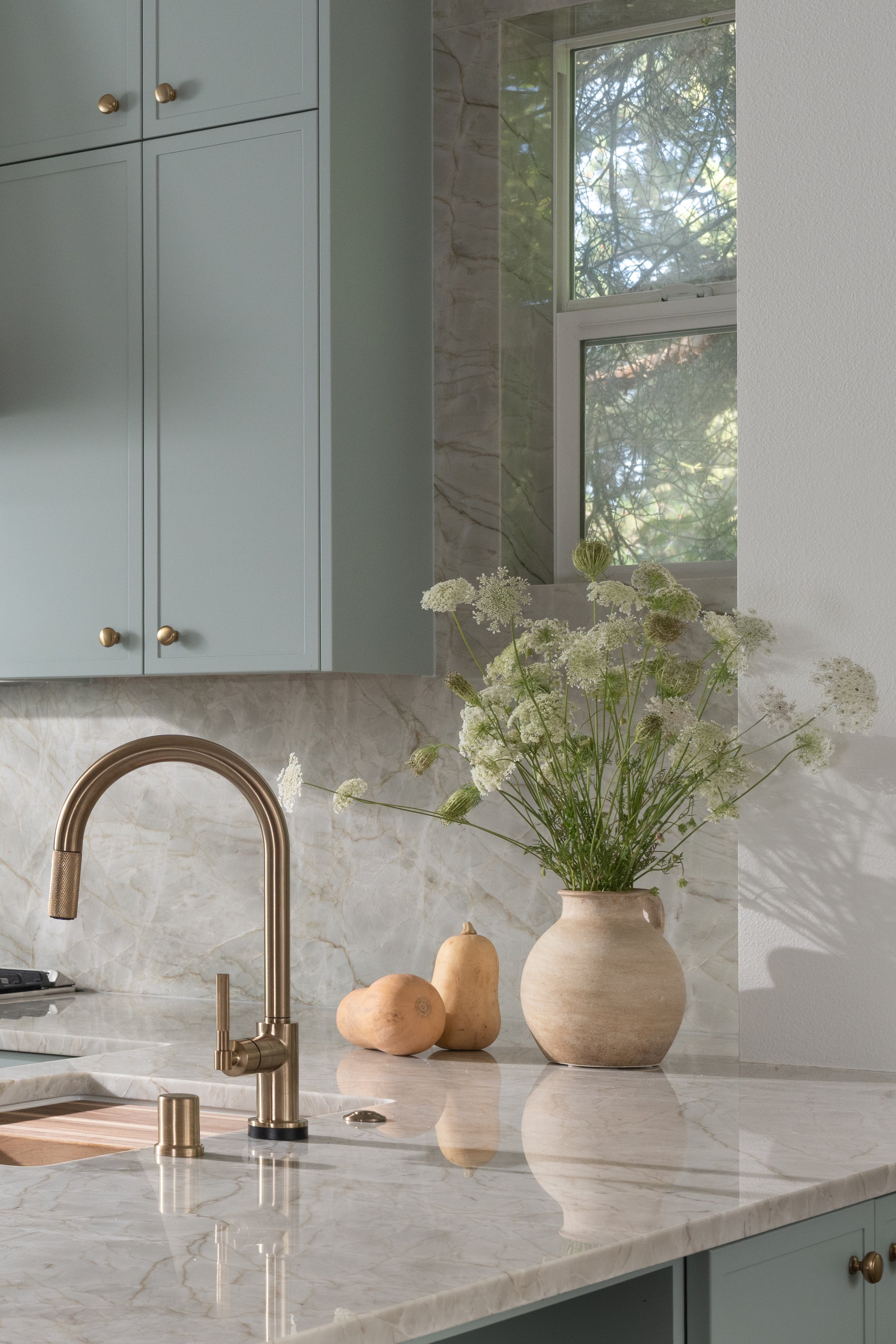 Emily-Barrows-Photography-Kitchen-Sink-Detail-2.jpg