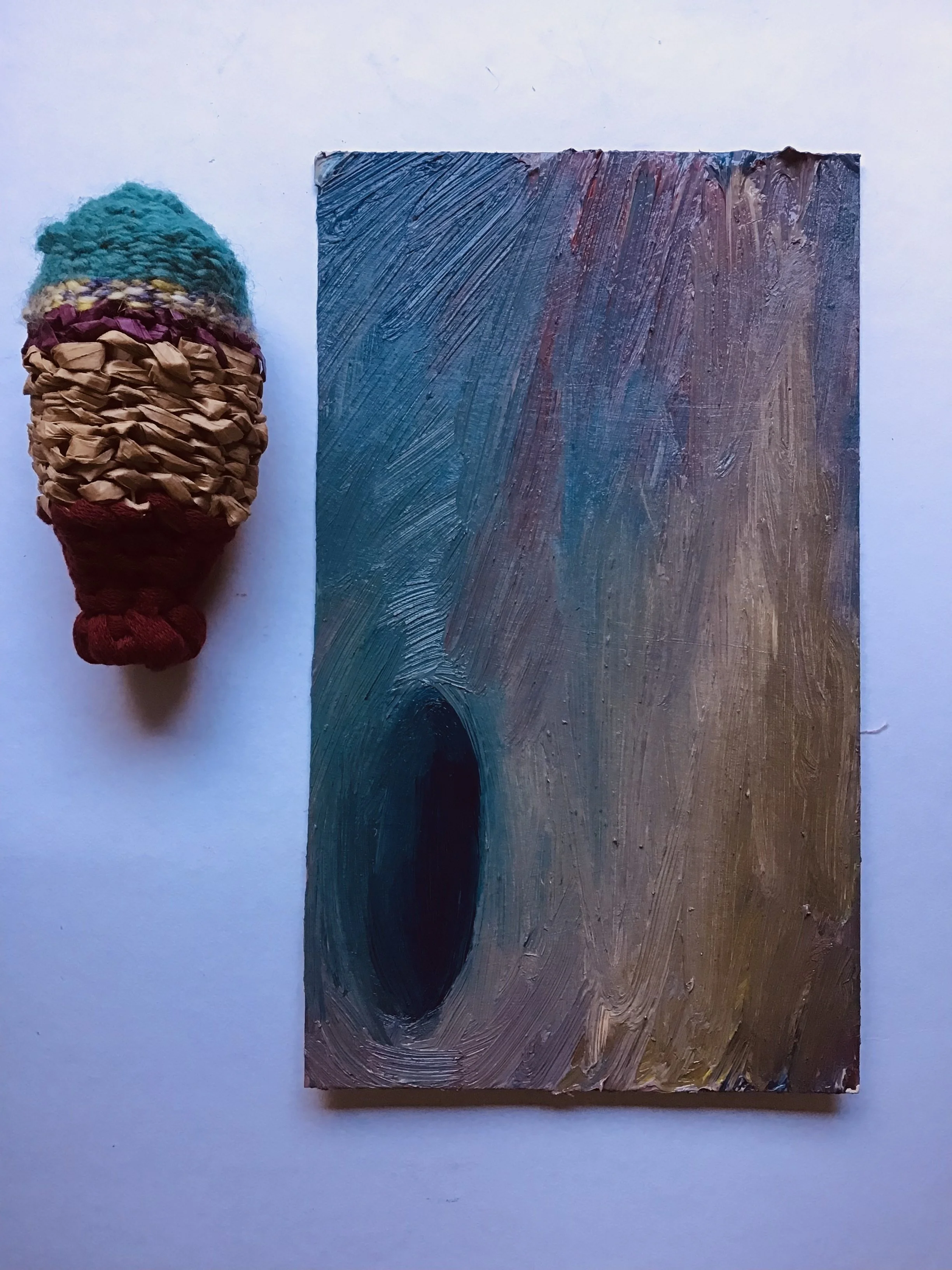 From the series 'Tem de se sonhar com os lugares, para se aprender a gostar deles'. Oil on paper, wire, paper and wool, 2026.