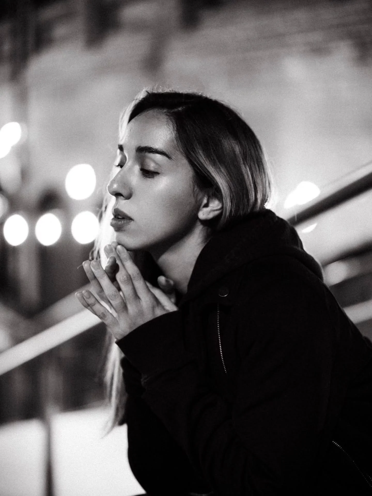 Claudia 

Thx @crumbagency 
.
.
.
.
.
#portrait #nightportrait #outdoorportrait #portraitphotography #photography