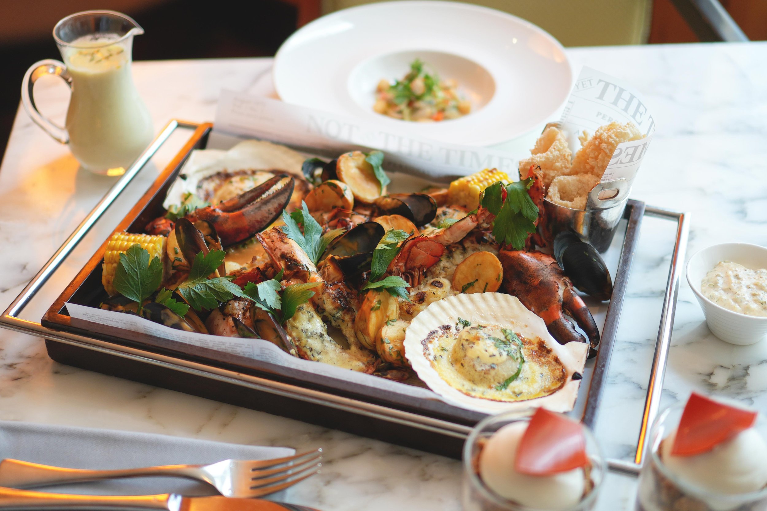 Mandarin-Oriental-Hong-Kong-Cafe-Causette-KKday-Seafoods-Broil-2.jpg