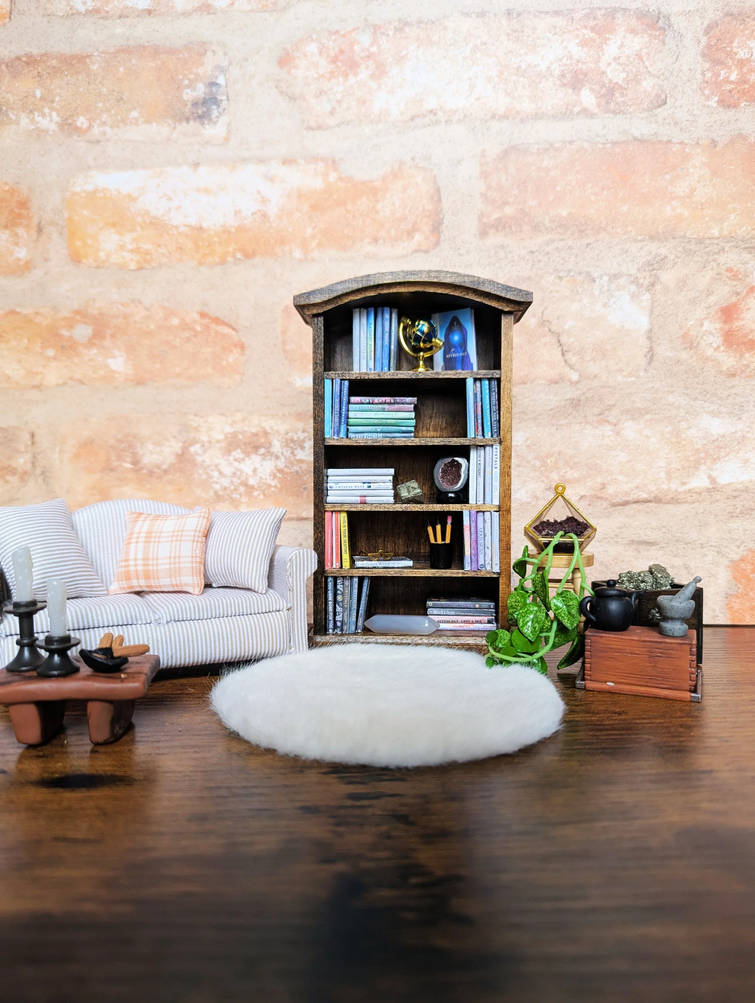 Mini Rooted Library Shelf