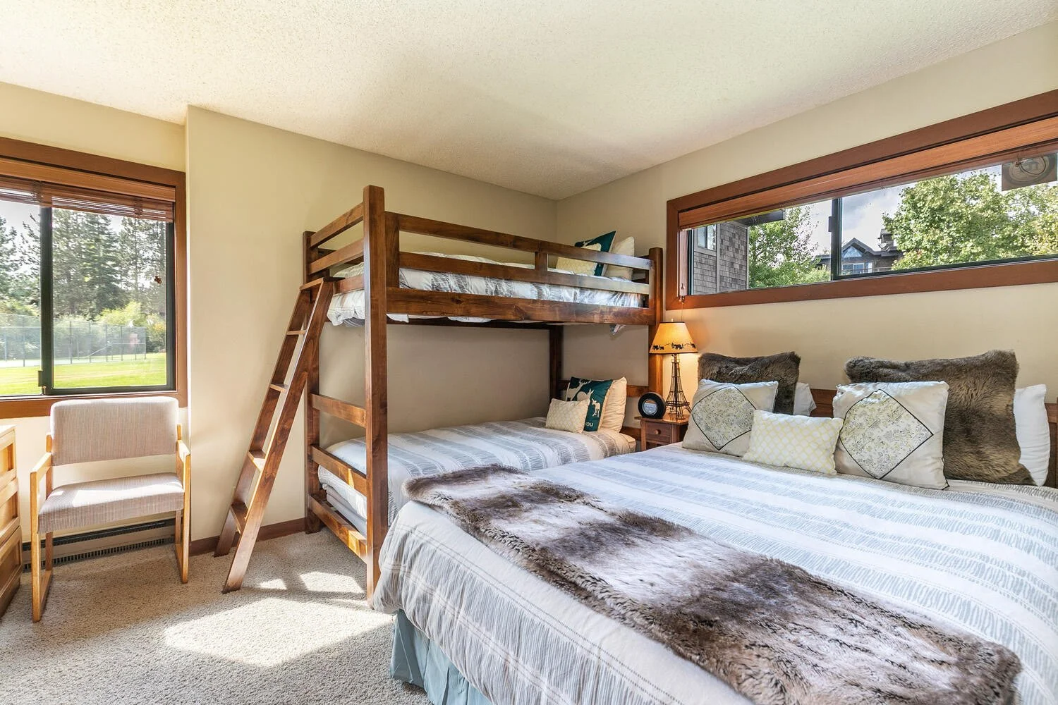 tahoe-lake-marina_unit-33_8.jpg