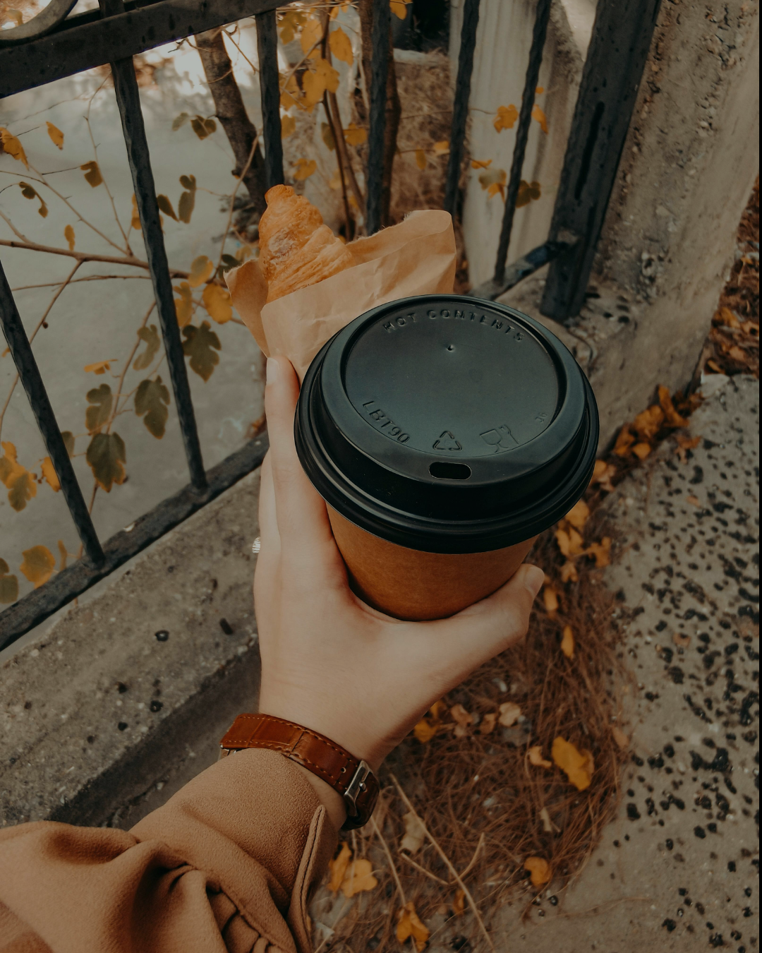 11 Ways To Romanticize Your Life This Fall: Seasonal Living for Busy Women